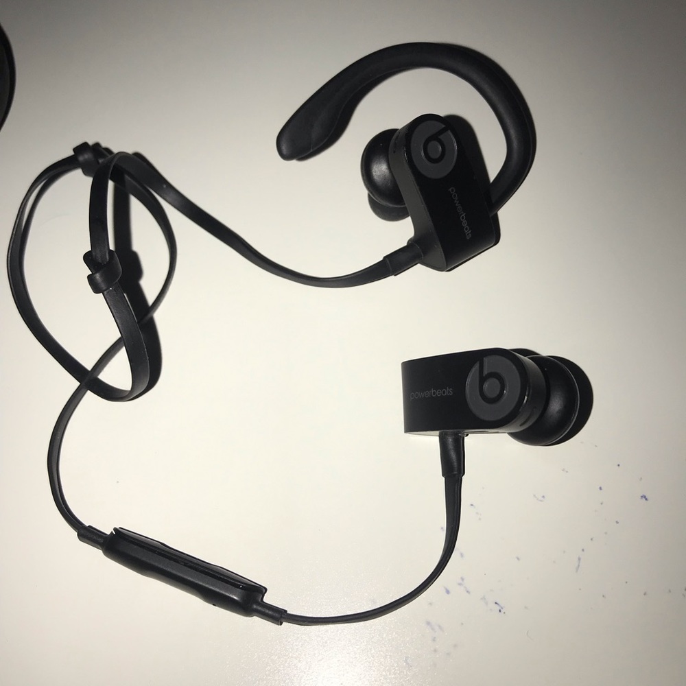 Apple Beats Powerbeats 3